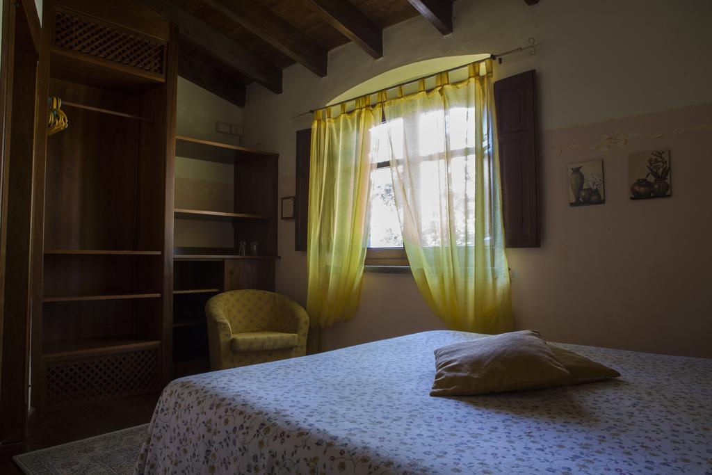 Country Hotel Mandra Edera Abbasanta Ruang foto