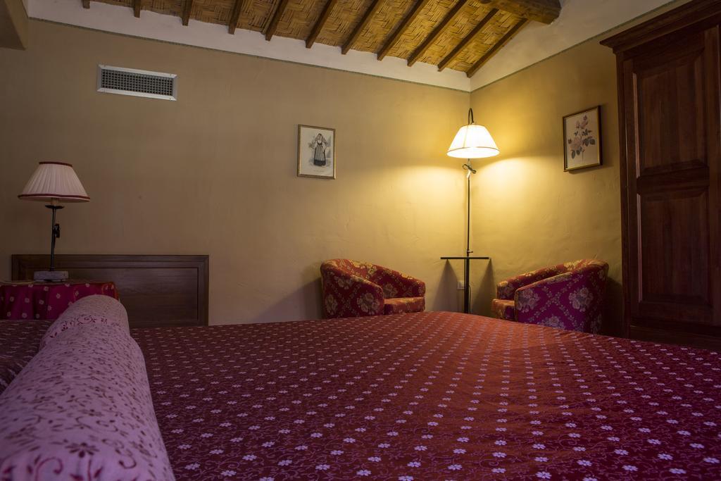 Country Hotel Mandra Edera Abbasanta Ruang foto